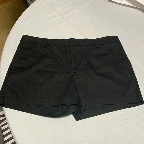 VENUS Women’s Shorts,NWOT. - Picture 1 of 3